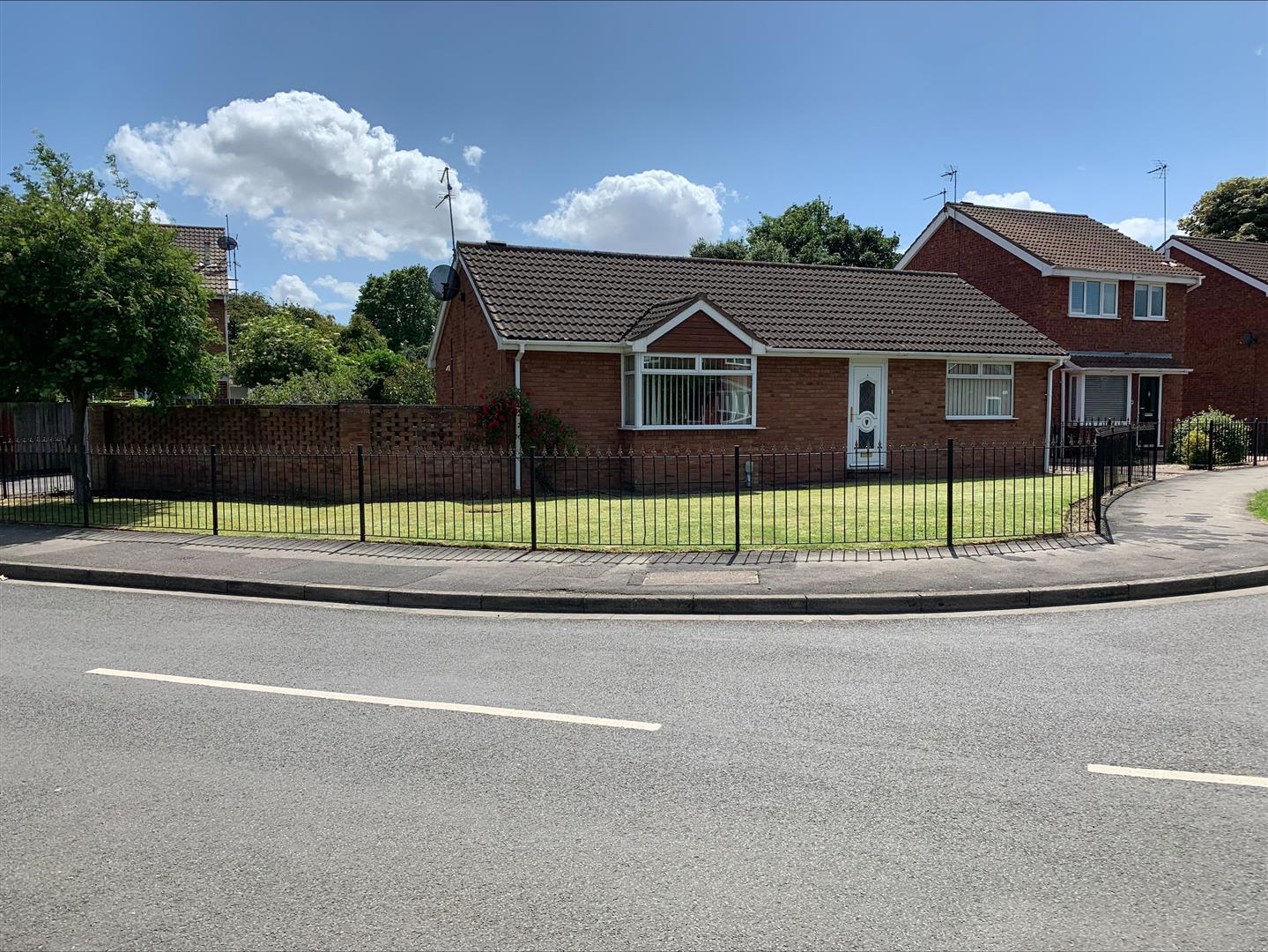 Evergreen Drive, Hull Symonds & Greenham